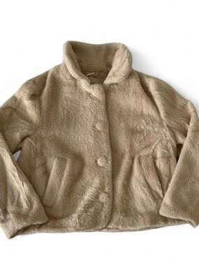 Elie Tahari Plush Faux Fur Jacket in Light Beige